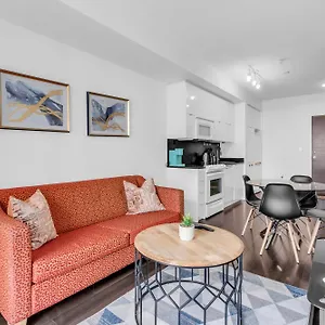 downtown-condo-free-parking-self-check-in.niagara-fallshotels.com/