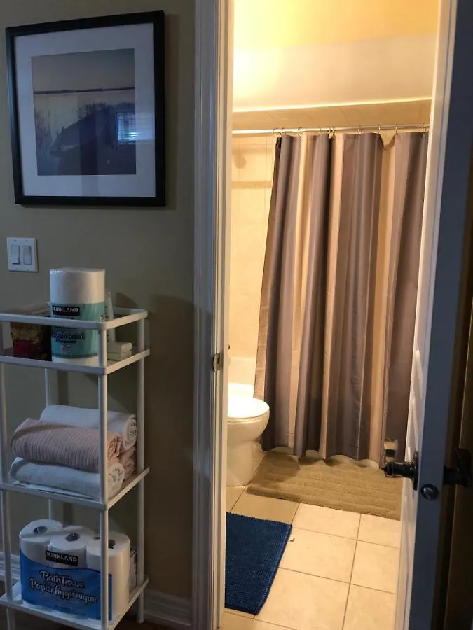 Spacious 2 Bedroom guest suite Toronto