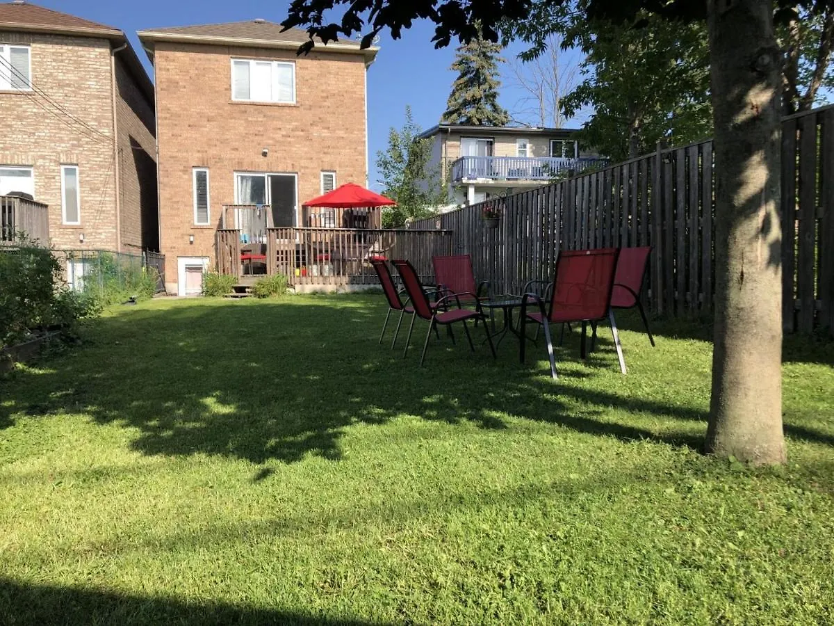 Spacious 2 Bedroom guest suite Toronto
